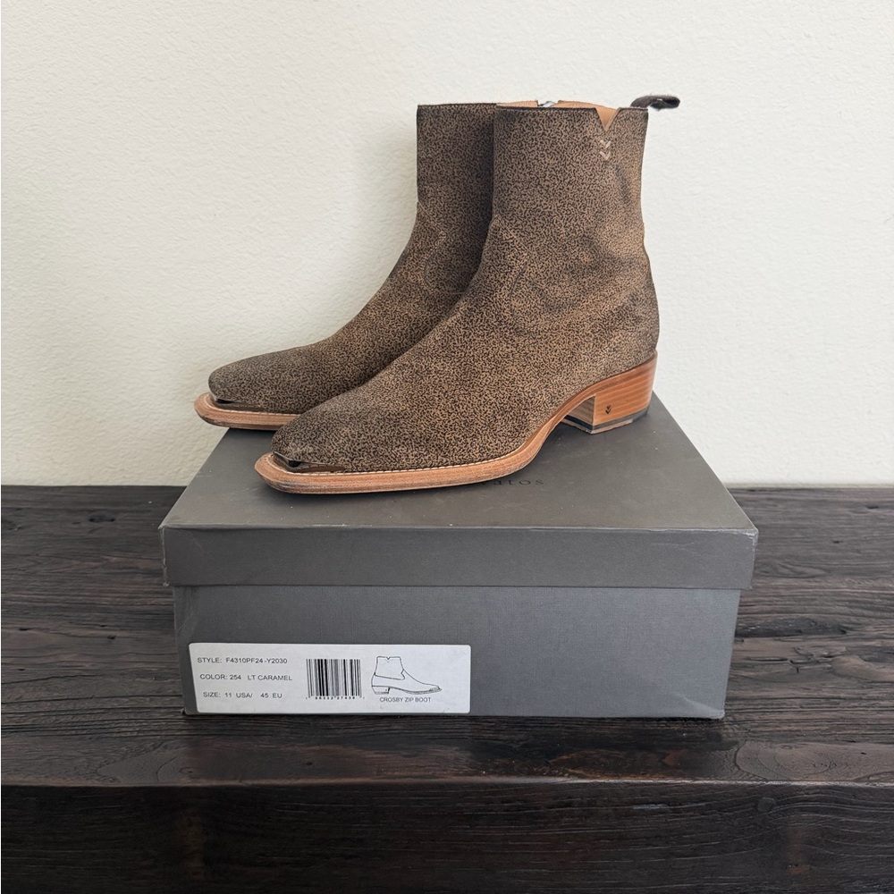 John Varvatos Crosby Zip Boot Suede in Caramel
